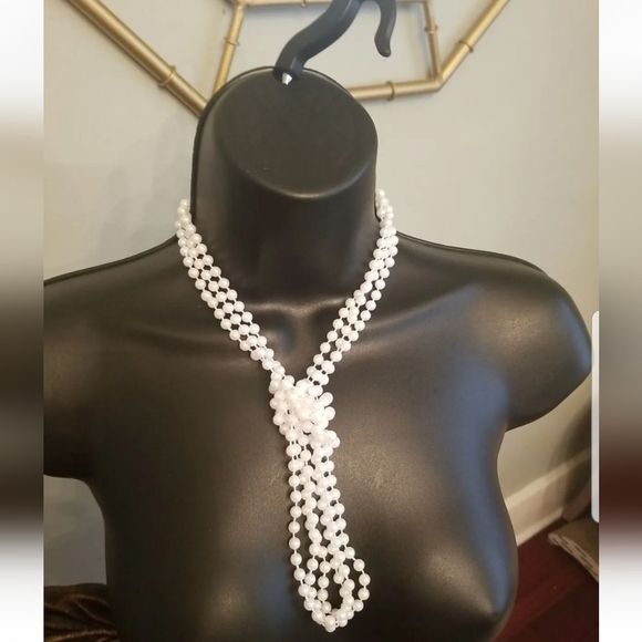Women's 30" White Faux Pearl Necklaces Set of 3! - Picture 12 of 12